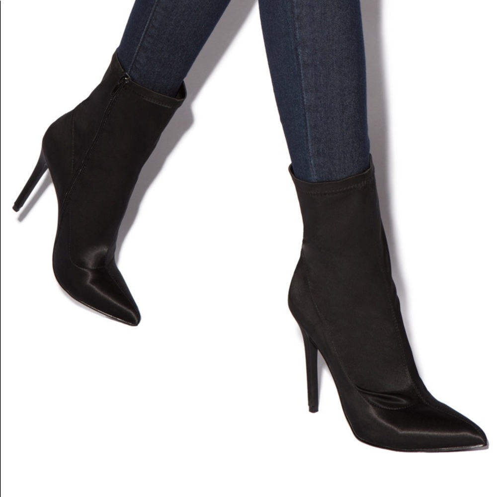 Vicky Bootie - image 2